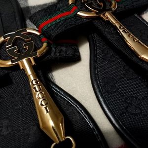 Gucci thong sandals